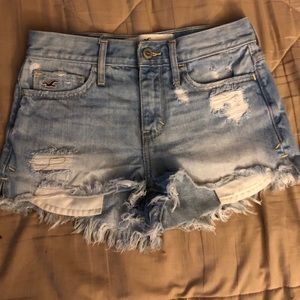 High Waisted Hollister Light was shorts